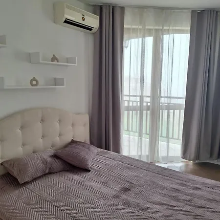 Sea Dreams в село Apartman Lozenec